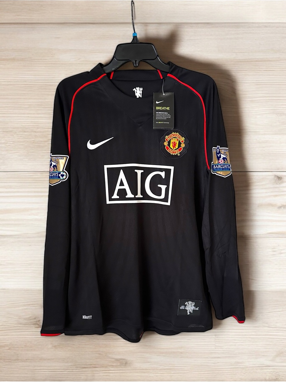 Ronaldo Manchester United 2007/08 Black Retro Soccer Jersey - Picture 2 of 3